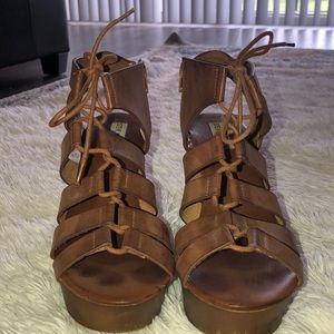 Steve Madden women’s wedges!